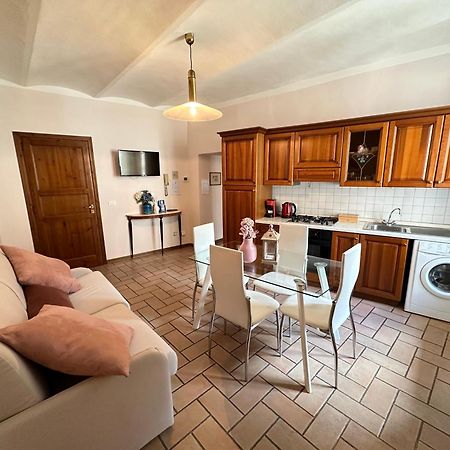 Portica Apartment Asís Habitación foto